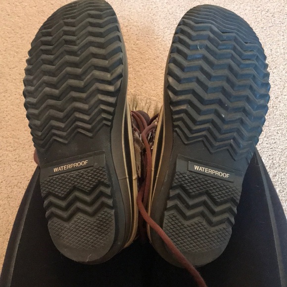 Sorel ‘Joan of Arc’ waterproof winter boots - Picture 4 of 7